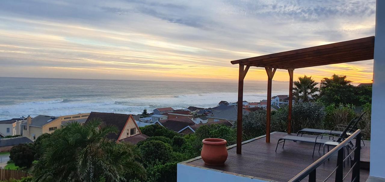 Beachview Guest Suites Port Elizabeth Exteriör bild