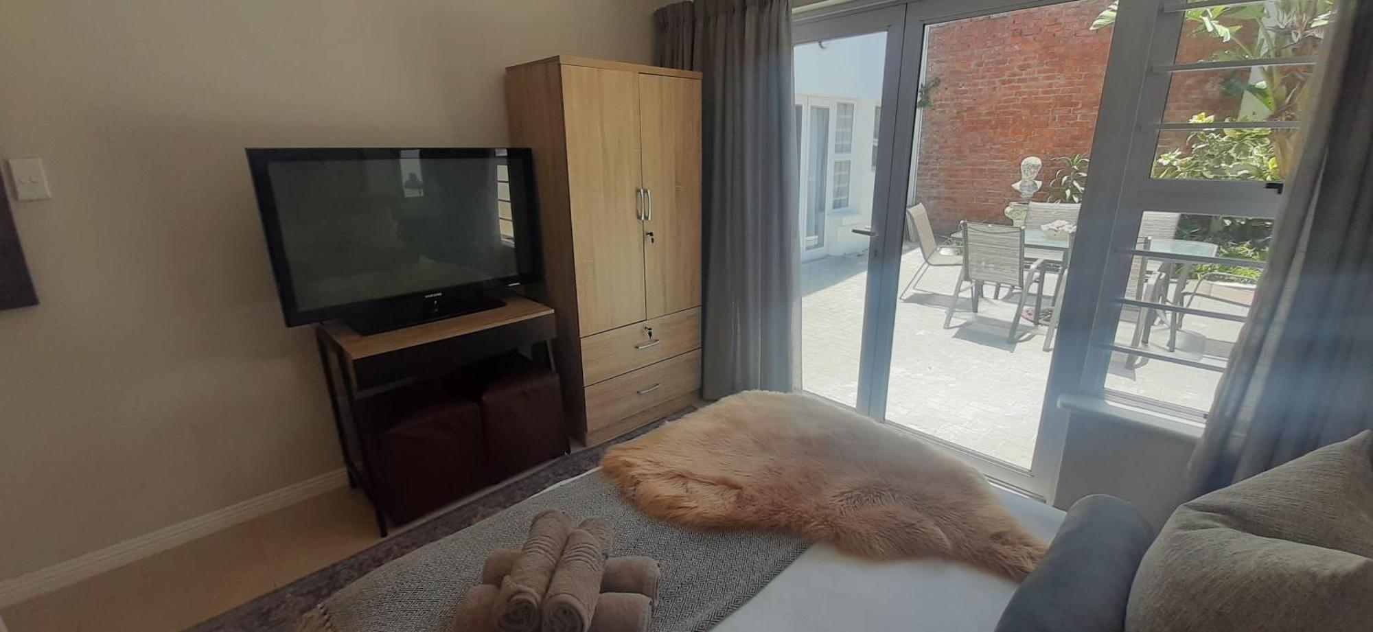 Beachview Guest Suites Port Elizabeth Exteriör bild