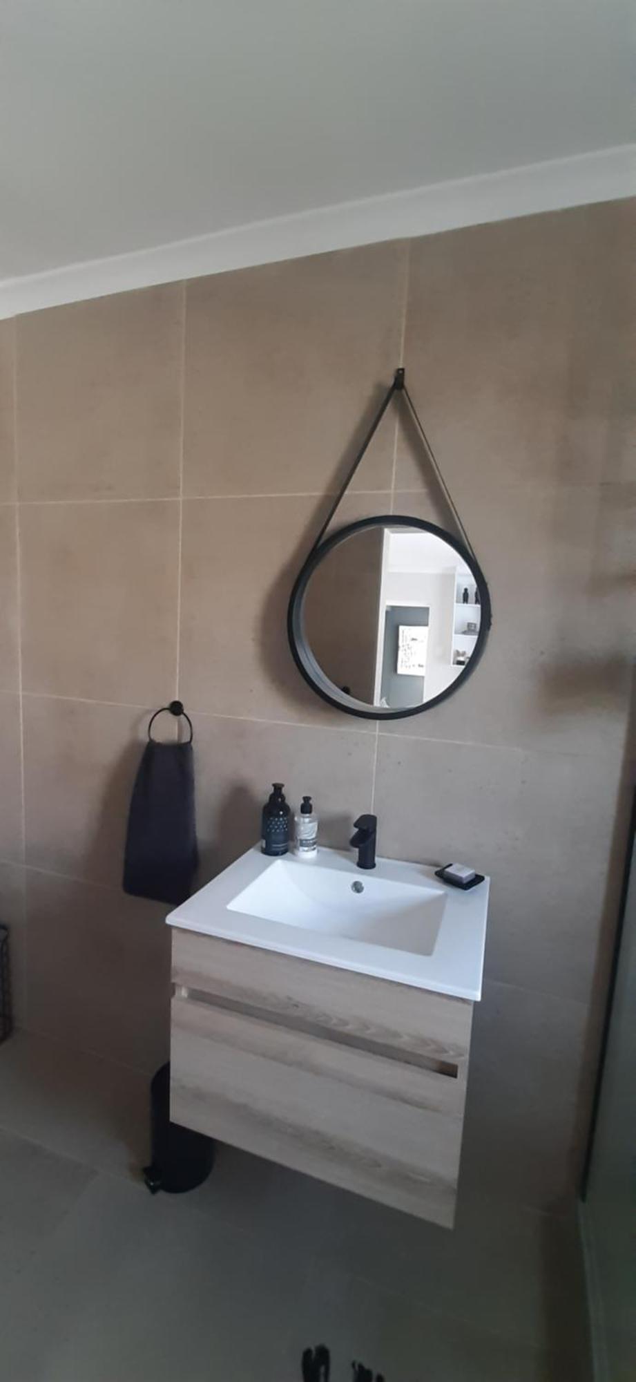 Beachview Guest Suites Port Elizabeth Exteriör bild